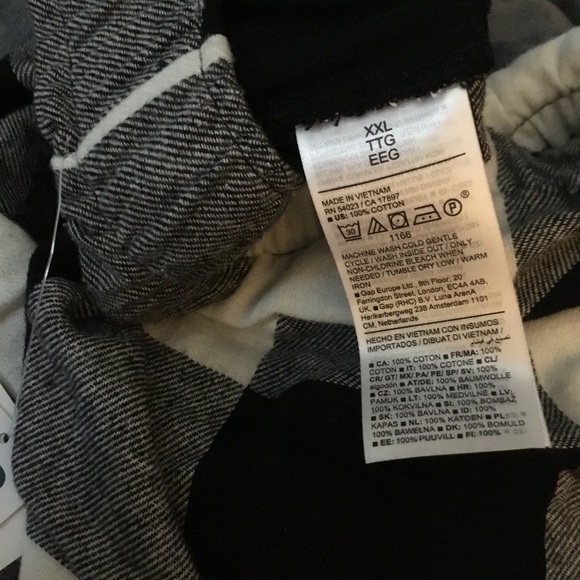 🆕 DESIGNER 🎁🖤WOMEN’S NWT BLACK WHITE PAJAMA SHORTS 🖤🤍NEW WITH TAGS / OLD NAVY - Picture 7 of 7